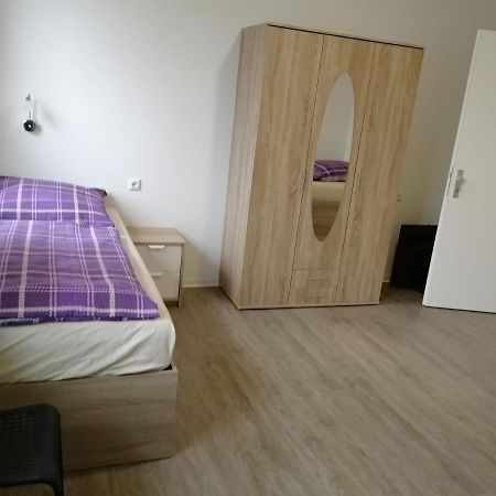 Haupthaus Moeblierte Zimmer Mit Eigenem Bad ユルツェン エクステリア 写真