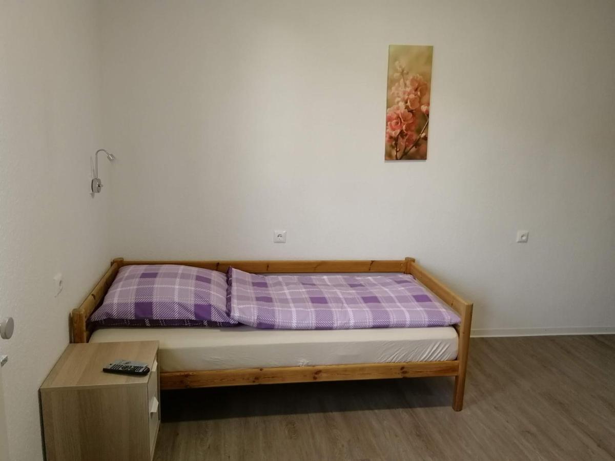 Haupthaus Moeblierte Zimmer Mit Eigenem Bad ユルツェン エクステリア 写真